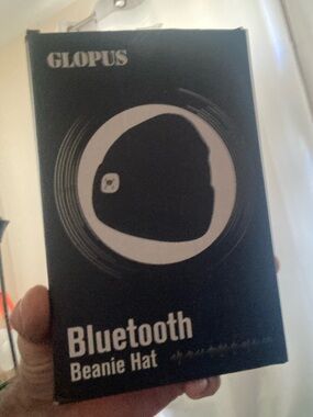 Bluetooth beanie